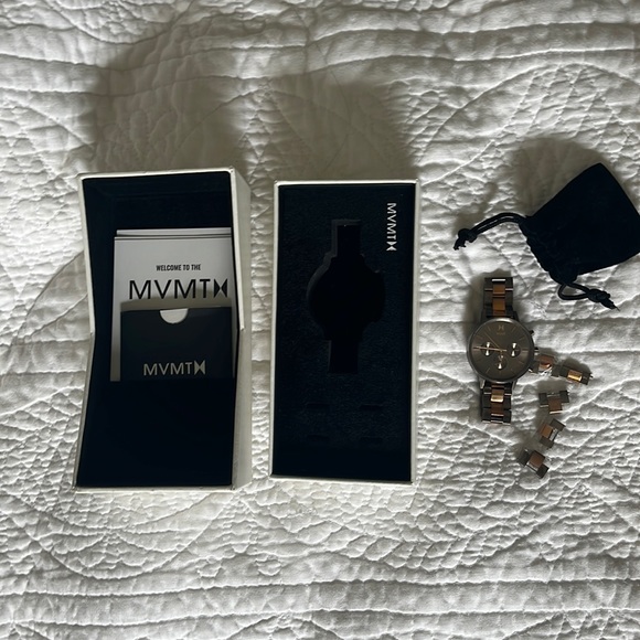 MVMT Watch - Picture 1 of 6